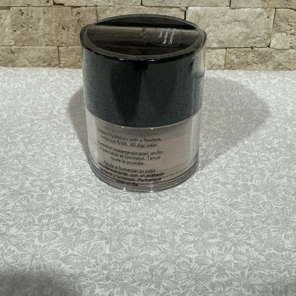 Revlon Colorstay Aqua Mineral Makeup- 0.35 OZ / 9.9g - 060 Medium SPF 13 SEALED